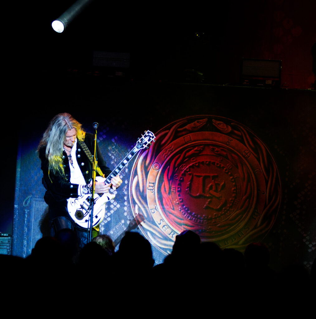 Whitesnake - in concert Photos by Suzanne Hall East Coast Rocker